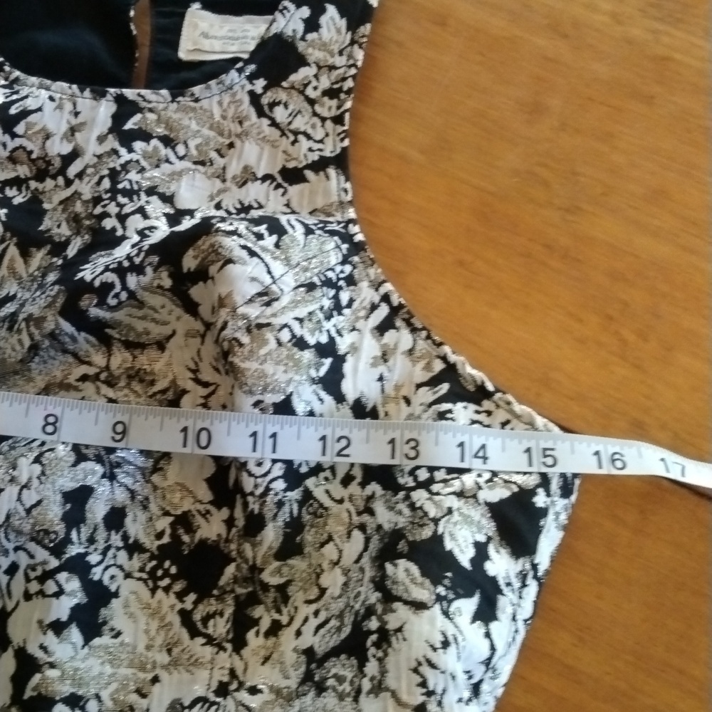 Abercrombie & Fitch Black and silver size small dress. Supercute style! - Picture 11 of 13